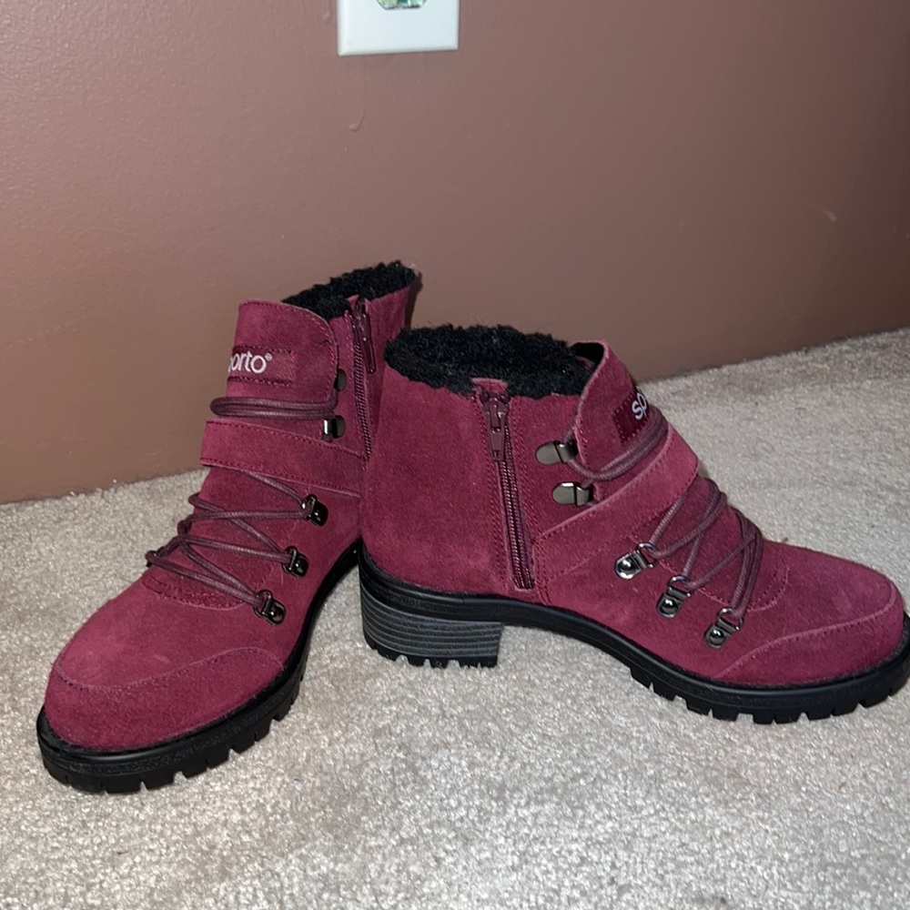 Sporto Burgundy Heeled Boots